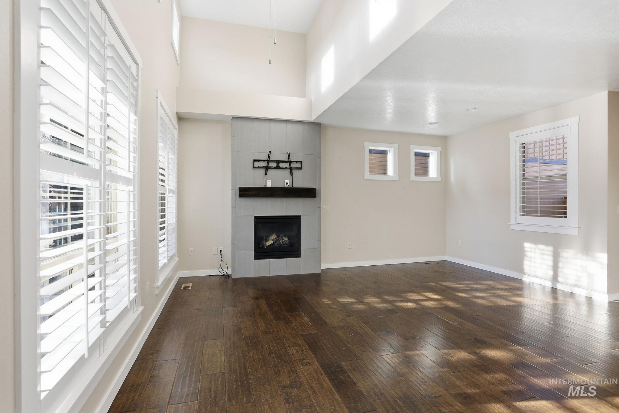 4361 S Epsilon Ave, Boise, Idaho 83716-5646, 3 Bedrooms, 2.5 Bathrooms, Residential For Sale, Price $570,000,MLS 98977901