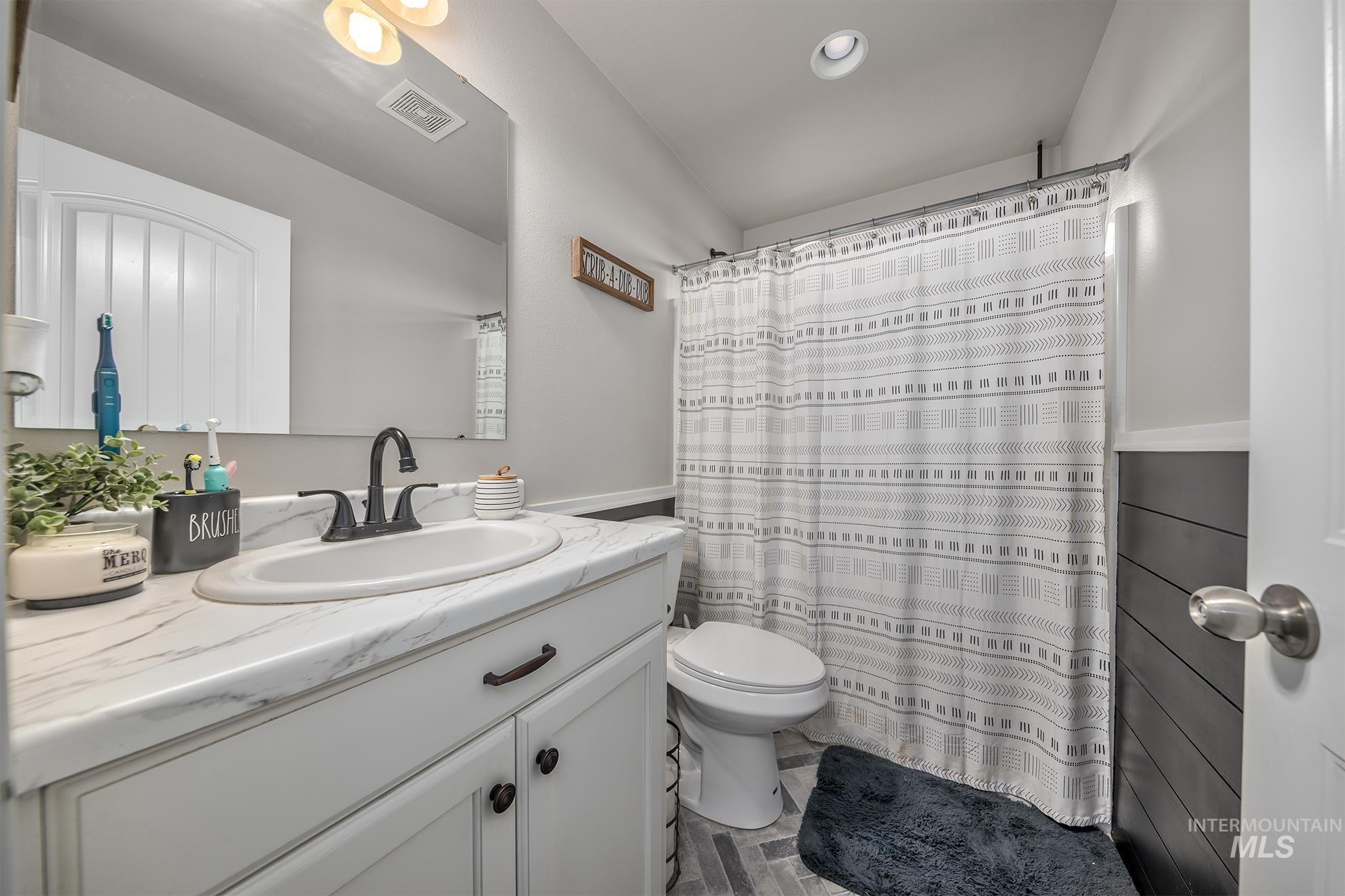 2107 Lisa Court, Payette, Idaho 83661, 4 Bedrooms, 2 Bathrooms, Residential For Sale, Price $449,900,MLS 98977903