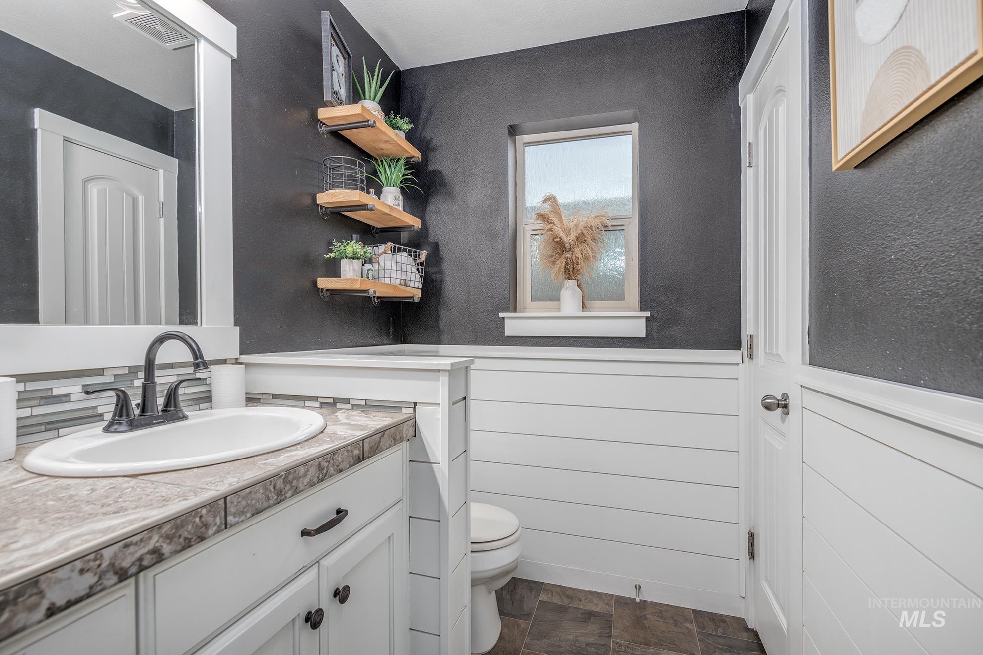 2107 Lisa Court, Payette, Idaho 83661, 4 Bedrooms, 2 Bathrooms, Residential For Sale, Price $449,900,MLS 98977903