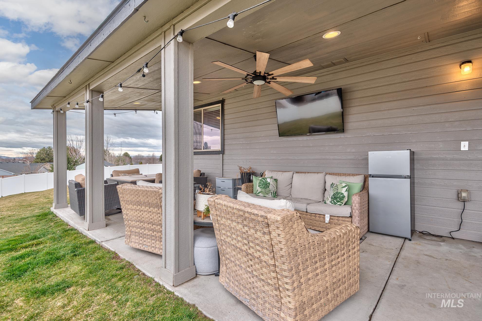 2107 Lisa Court, Payette, Idaho 83661, 4 Bedrooms, 2 Bathrooms, Residential For Sale, Price $449,900,MLS 98977903