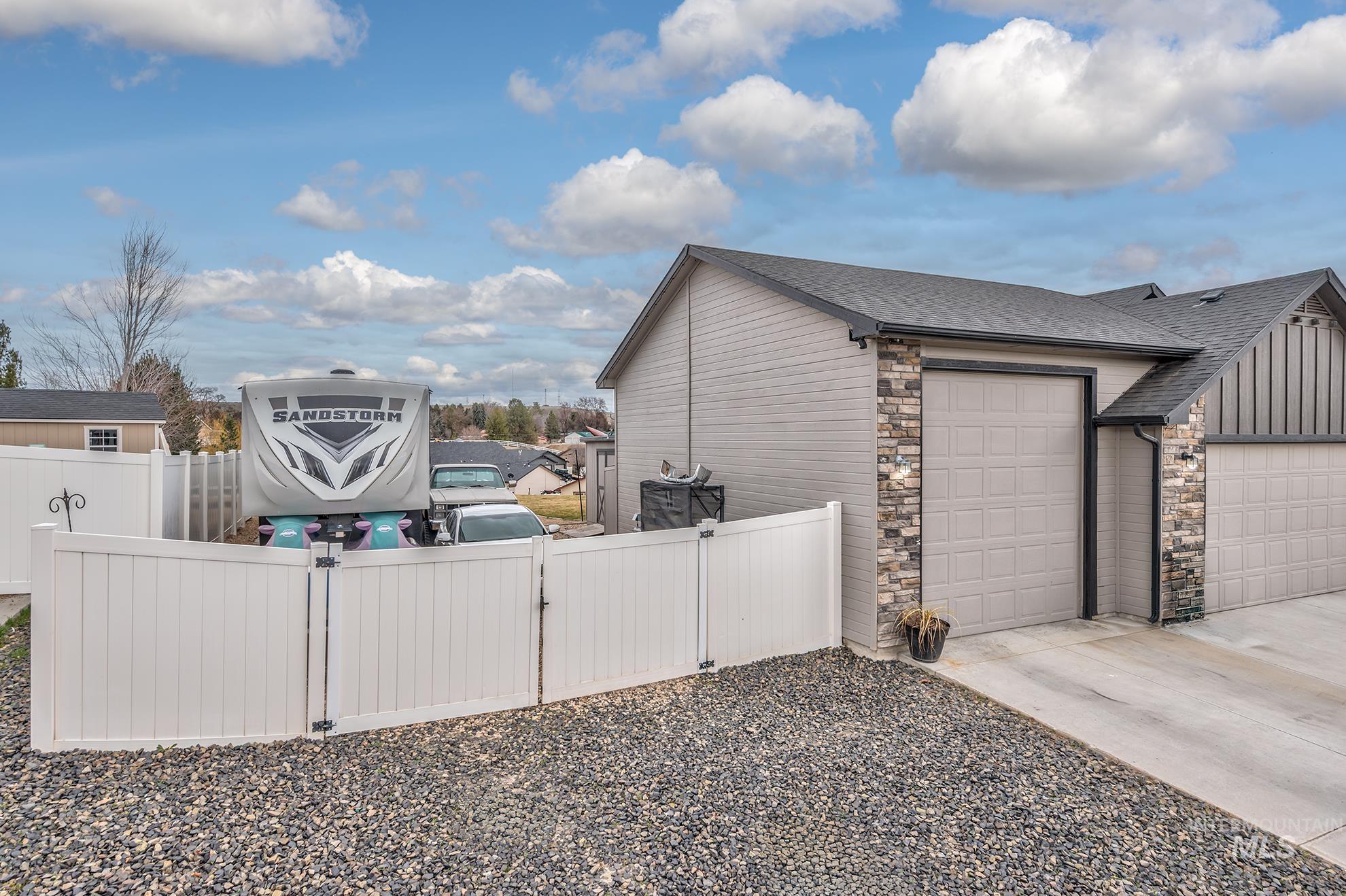 2107 Lisa Court, Payette, Idaho 83661, 4 Bedrooms, 2 Bathrooms, Residential For Sale, Price $449,900,MLS 98977903