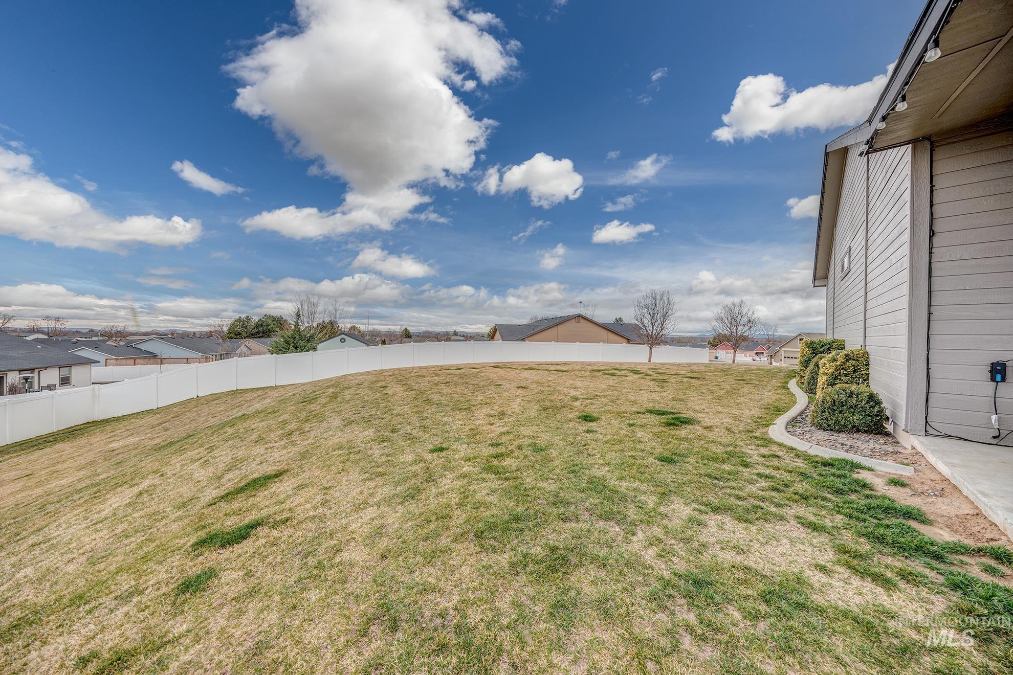 2107 Lisa Court, Payette, Idaho 83661, 4 Bedrooms, 2 Bathrooms, Residential For Sale, Price $449,900,MLS 98977903