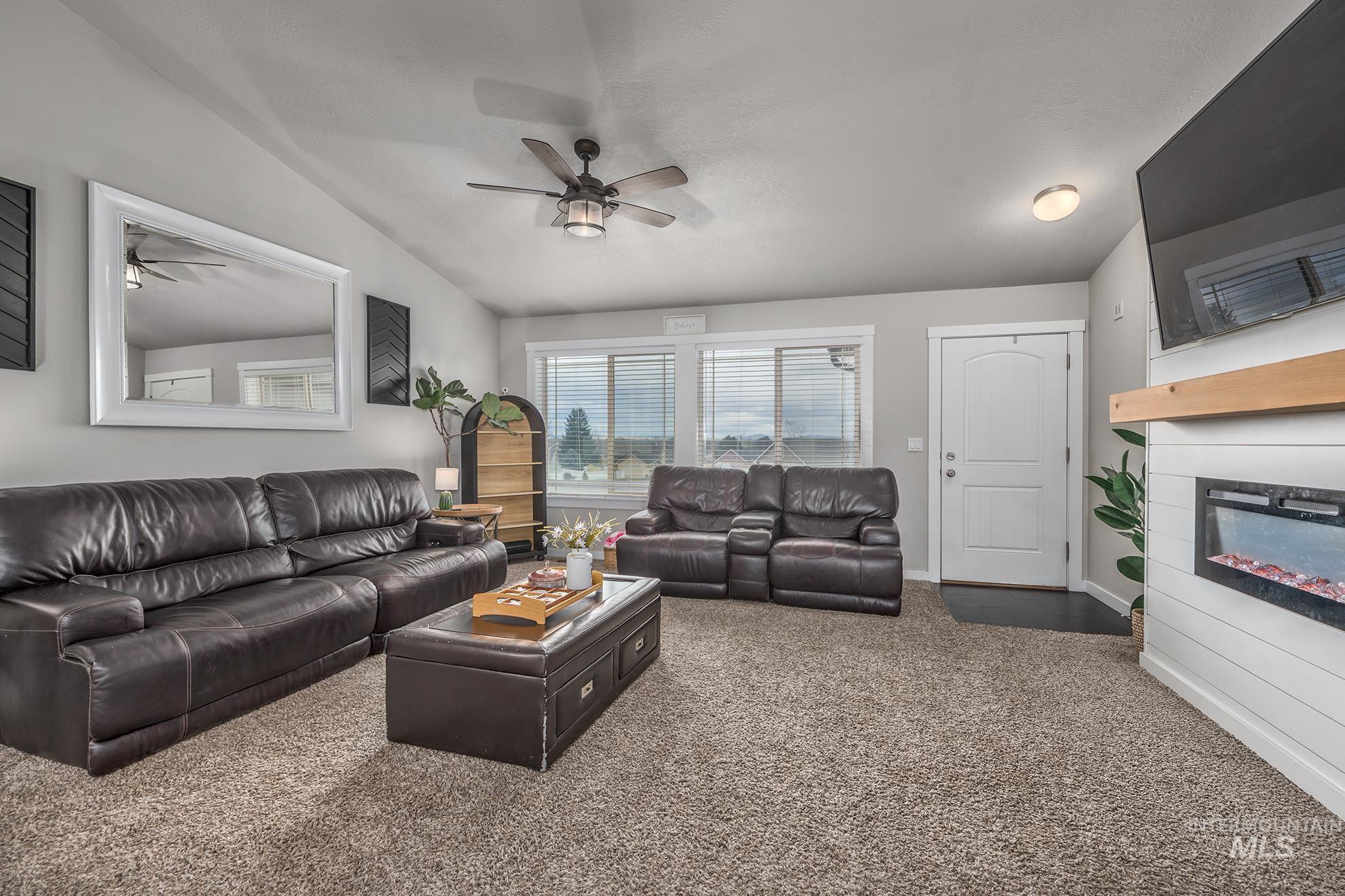 2107 Lisa Court, Payette, Idaho 83661, 4 Bedrooms, 2 Bathrooms, Residential For Sale, Price $449,900,MLS 98977903