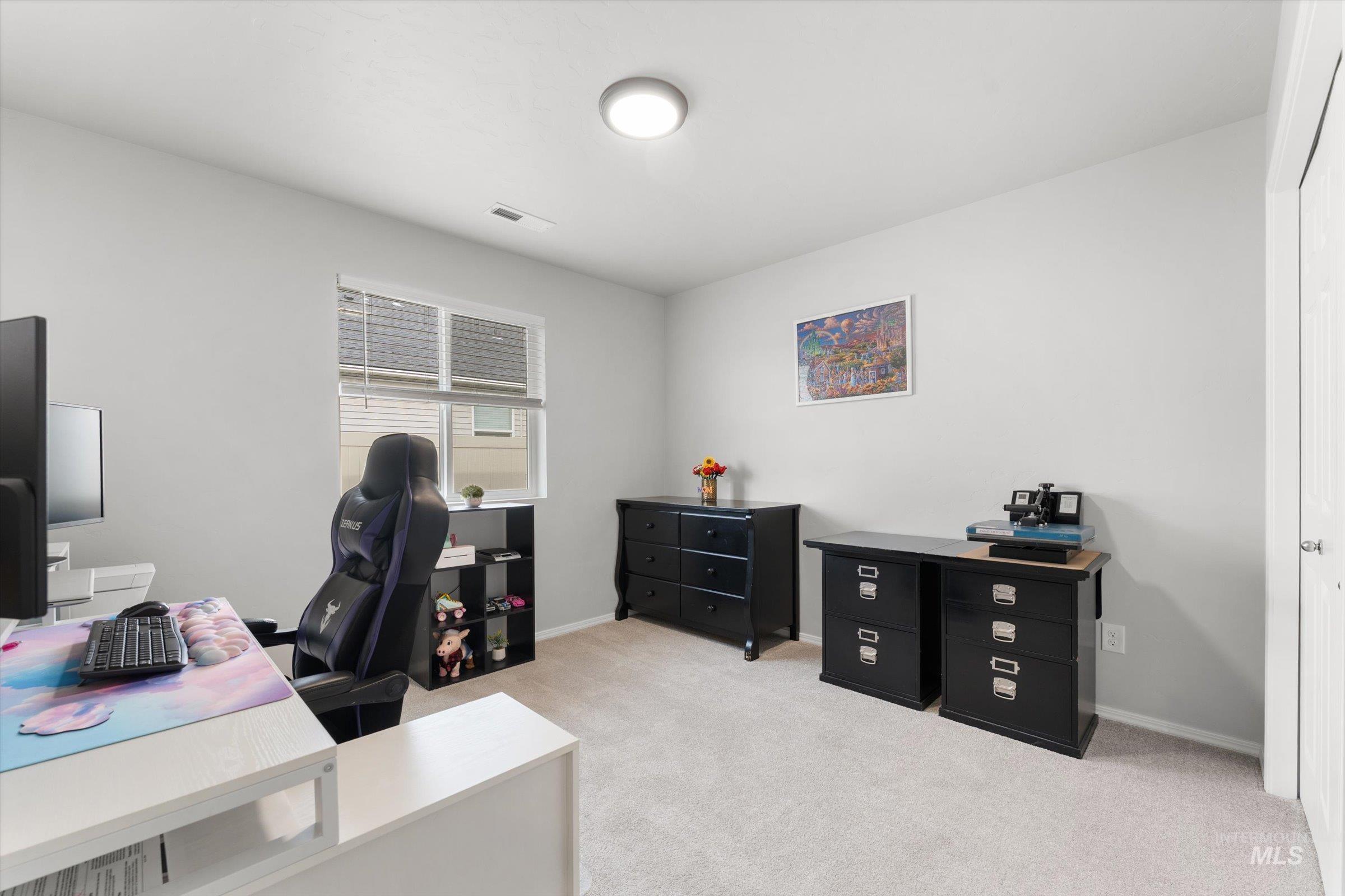 12798 Devonshire St, Caldwell, Idaho 83607, 4 Bedrooms, 2 Bathrooms, Residential For Sale, Price $412,000,MLS 98977904