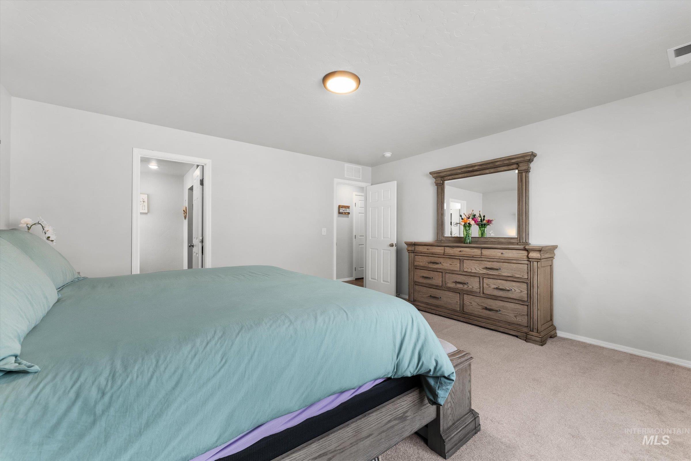 12798 Devonshire St, Caldwell, Idaho 83607, 4 Bedrooms, 2 Bathrooms, Residential For Sale, Price $412,000,MLS 98977904