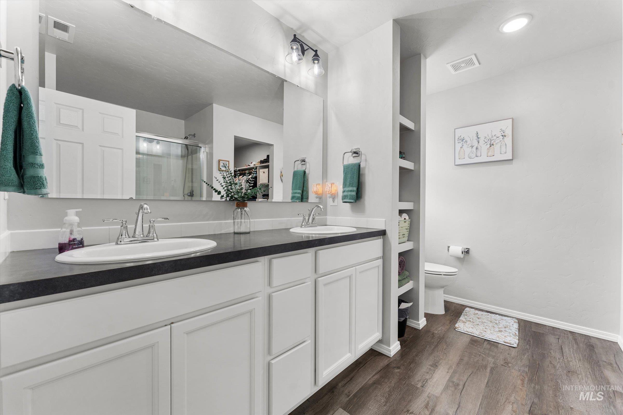 12798 Devonshire St, Caldwell, Idaho 83607, 4 Bedrooms, 2 Bathrooms, Residential For Sale, Price $412,000,MLS 98977904