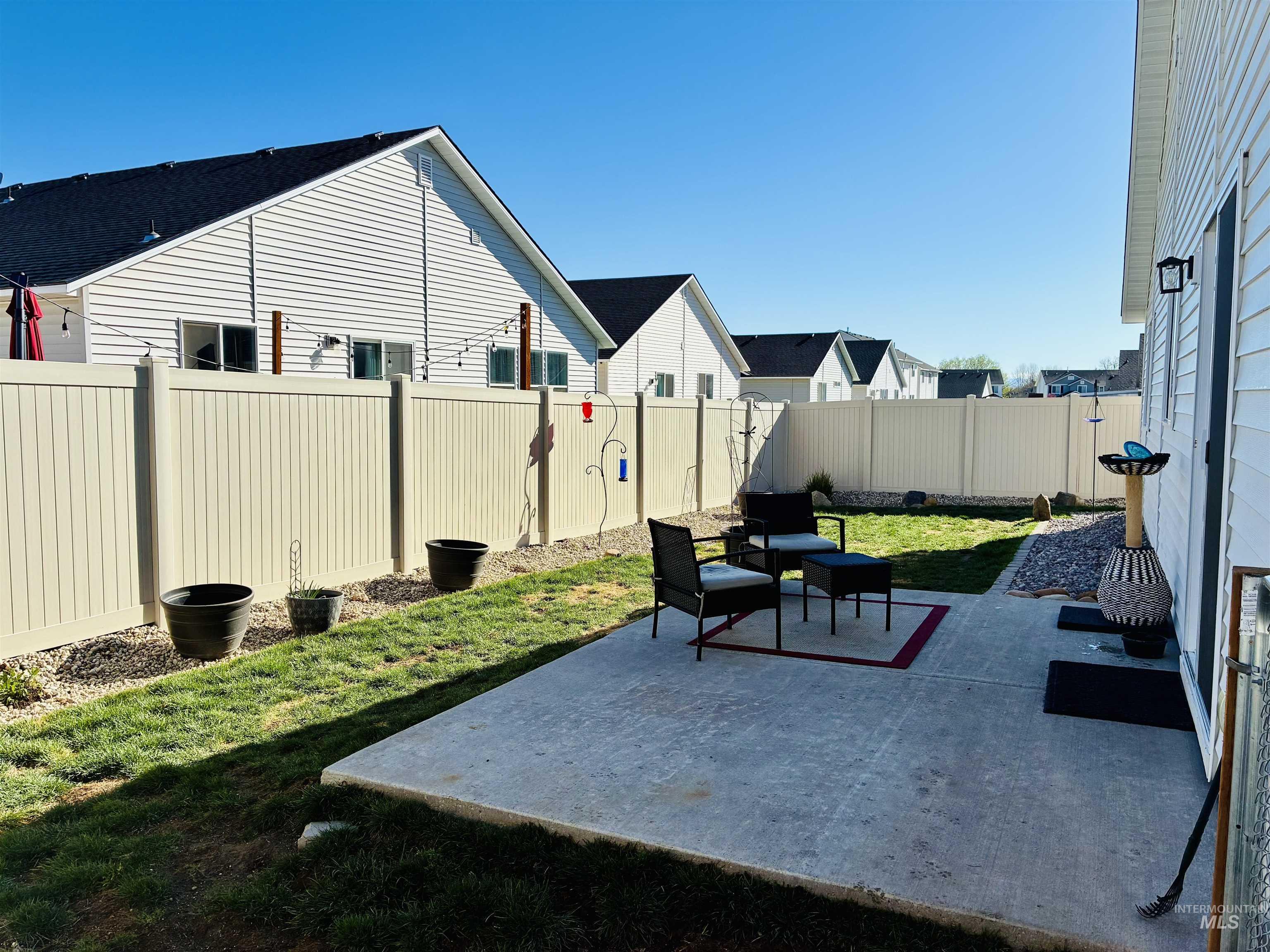 12798 Devonshire St, Caldwell, Idaho 83607, 4 Bedrooms, 2 Bathrooms, Residential For Sale, Price $412,000,MLS 98977904