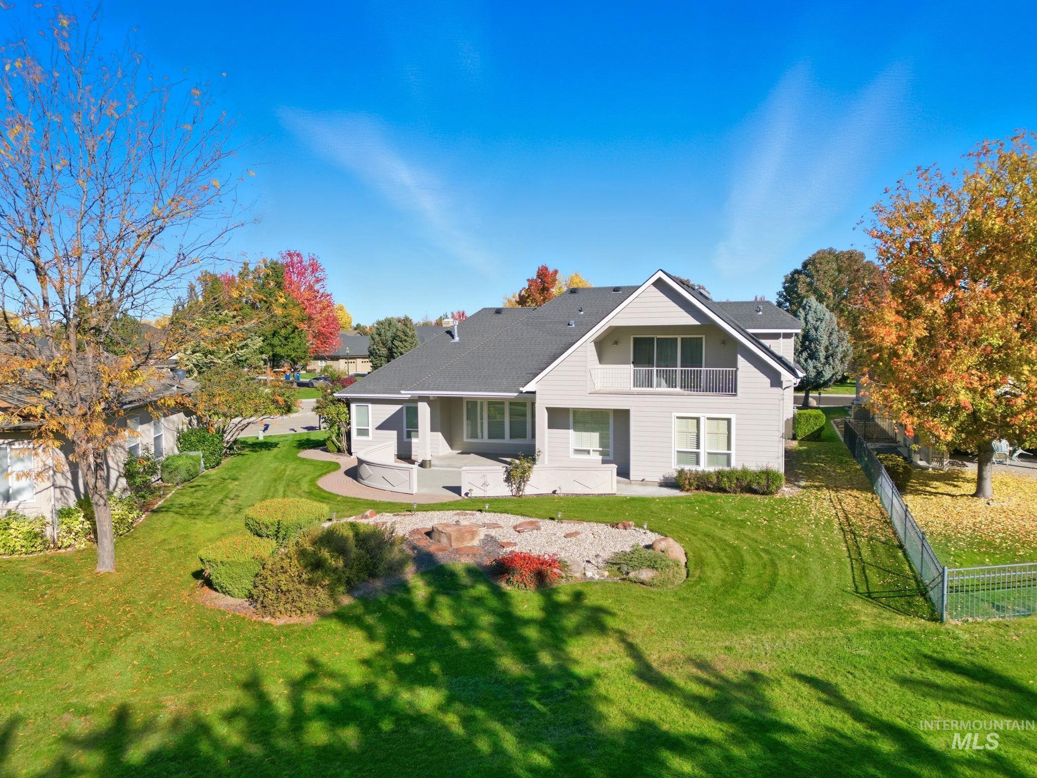 1007 W Oakhampton Drive, Eagle, Idaho 83616-6783, 5 Bedrooms, 3 Bathrooms, Residential For Sale, Price $1,130,000,MLS 98977905