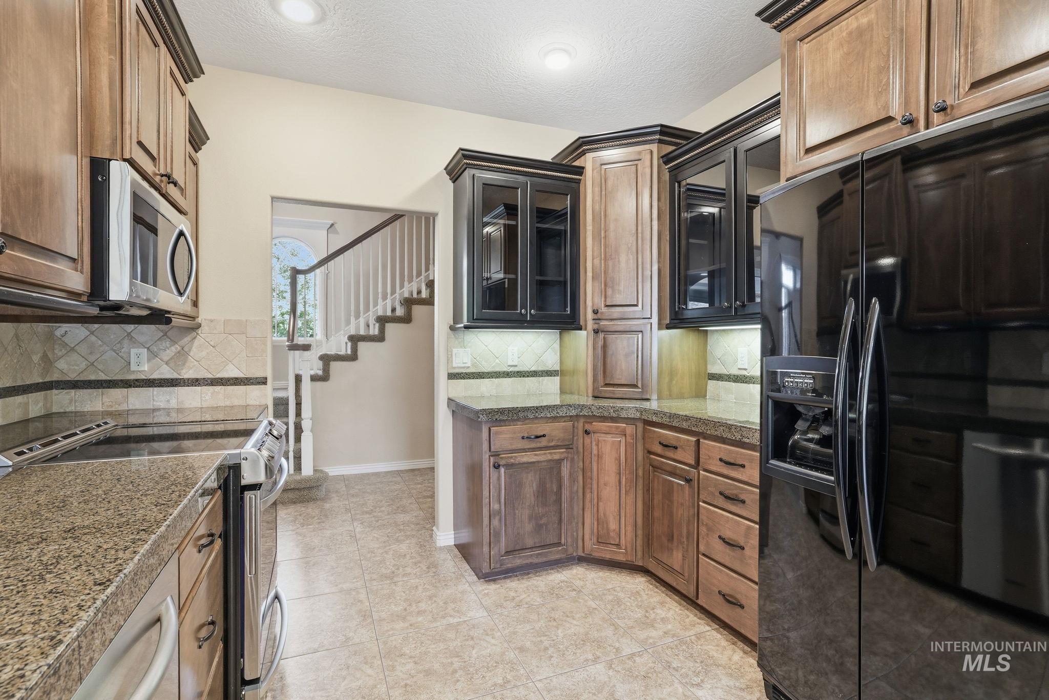 1007 W Oakhampton Drive, Eagle, Idaho 83616-6783, 5 Bedrooms, 3 Bathrooms, Residential For Sale, Price $1,182,000,MLS 98977905