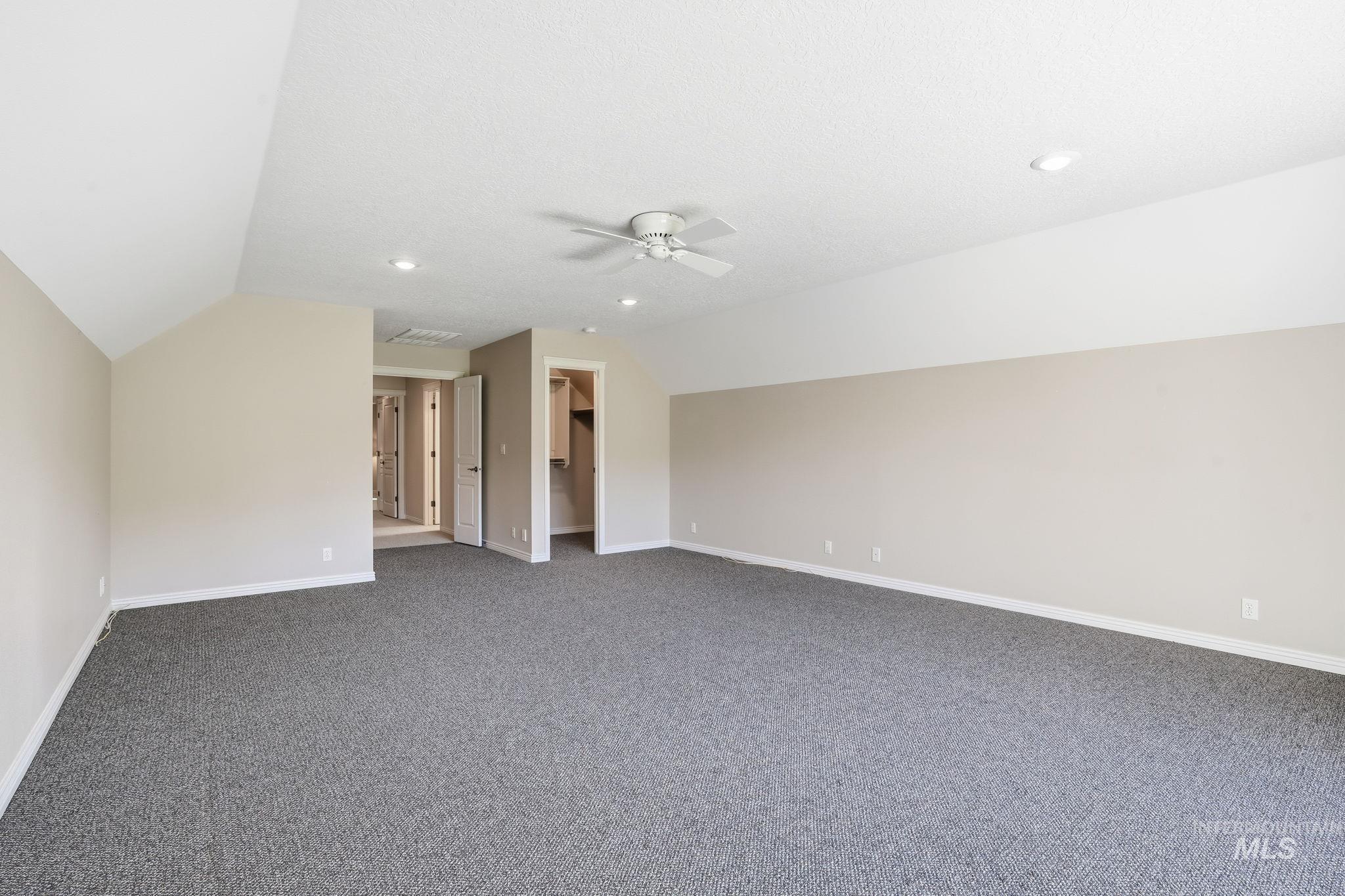 1007 W Oakhampton Drive, Eagle, Idaho 83616-6783, 5 Bedrooms, 3 Bathrooms, Residential For Sale, Price $1,182,000,MLS 98977905