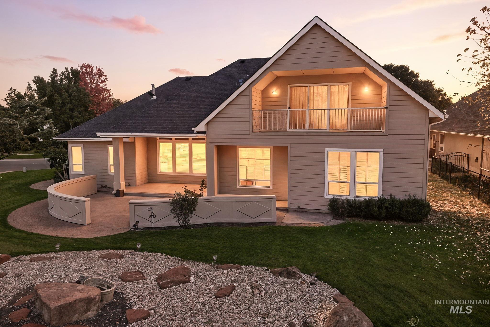 1007 W Oakhampton Drive, Eagle, Idaho 83616-6783, 5 Bedrooms, 3 Bathrooms, Residential For Sale, Price $1,182,000,MLS 98977905