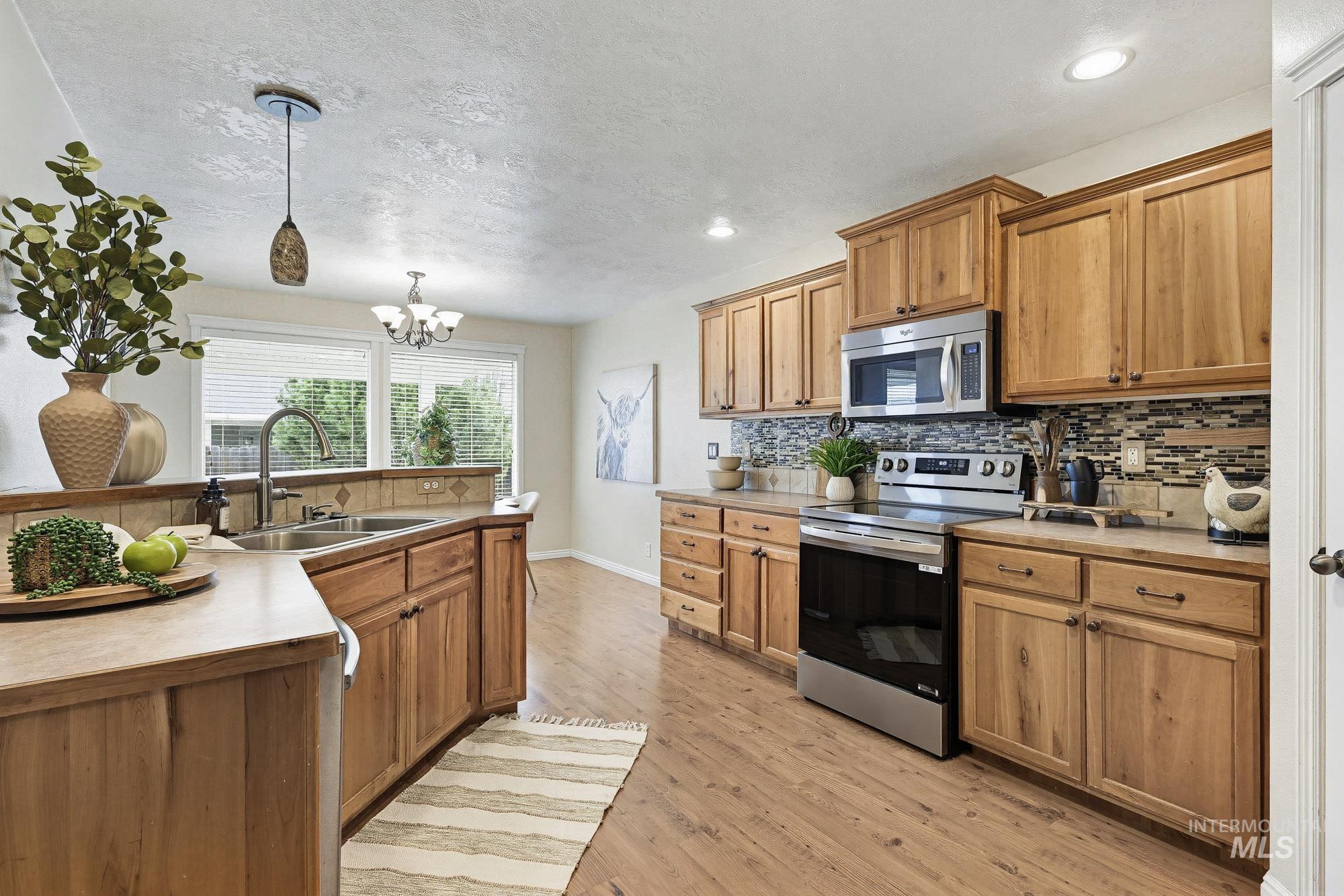 1030 S Library Ave, Kuna, Idaho 83634, 4 Bedrooms, 2 Bathrooms, Residential For Sale, Price $450,000,MLS 98977909