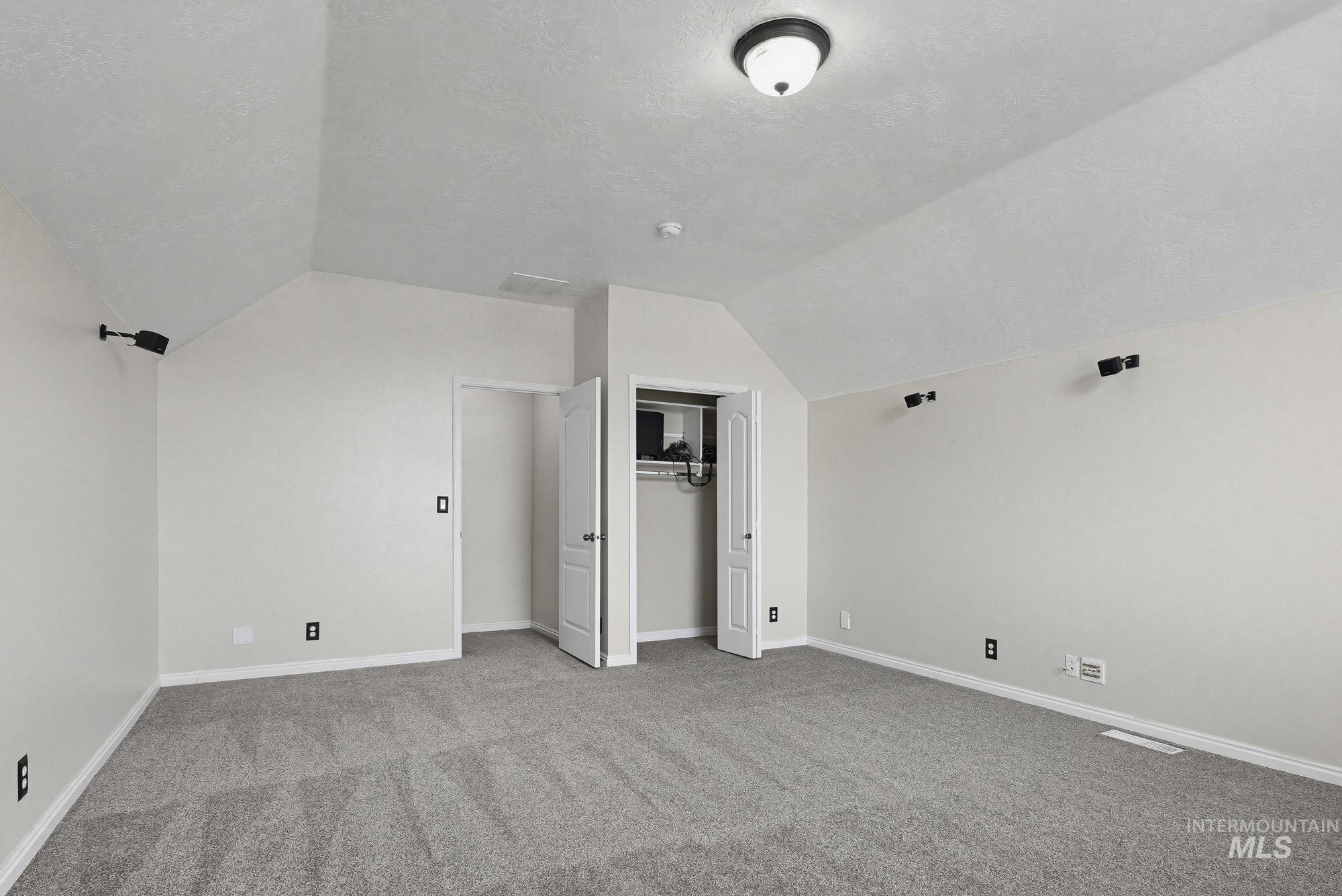 1030 S Library Ave, Kuna, Idaho 83634, 4 Bedrooms, 2 Bathrooms, Residential For Sale, Price $450,000,MLS 98977909