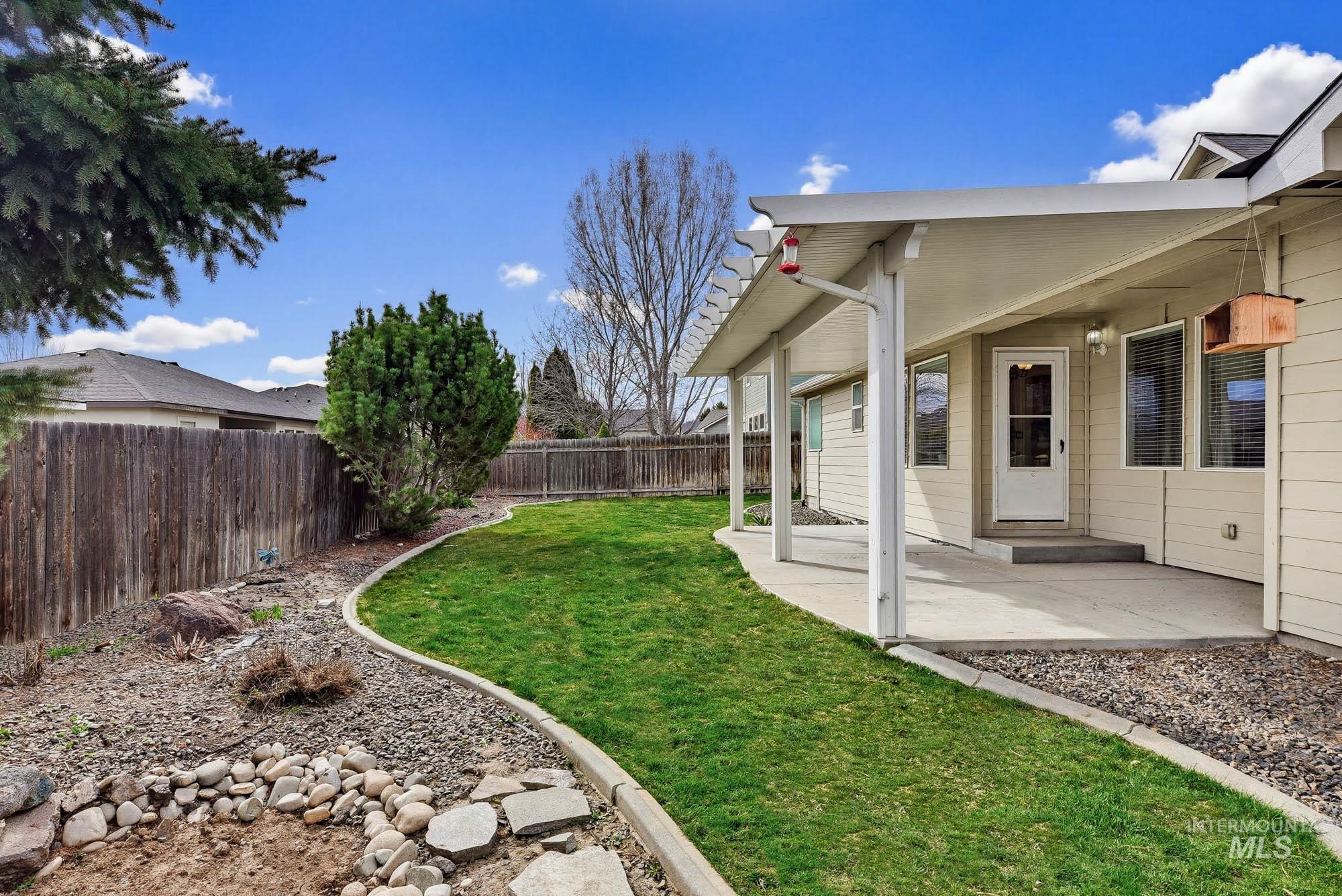 1030 S Library Ave, Kuna, Idaho 83634, 4 Bedrooms, 2 Bathrooms, Residential For Sale, Price $450,000,MLS 98977909