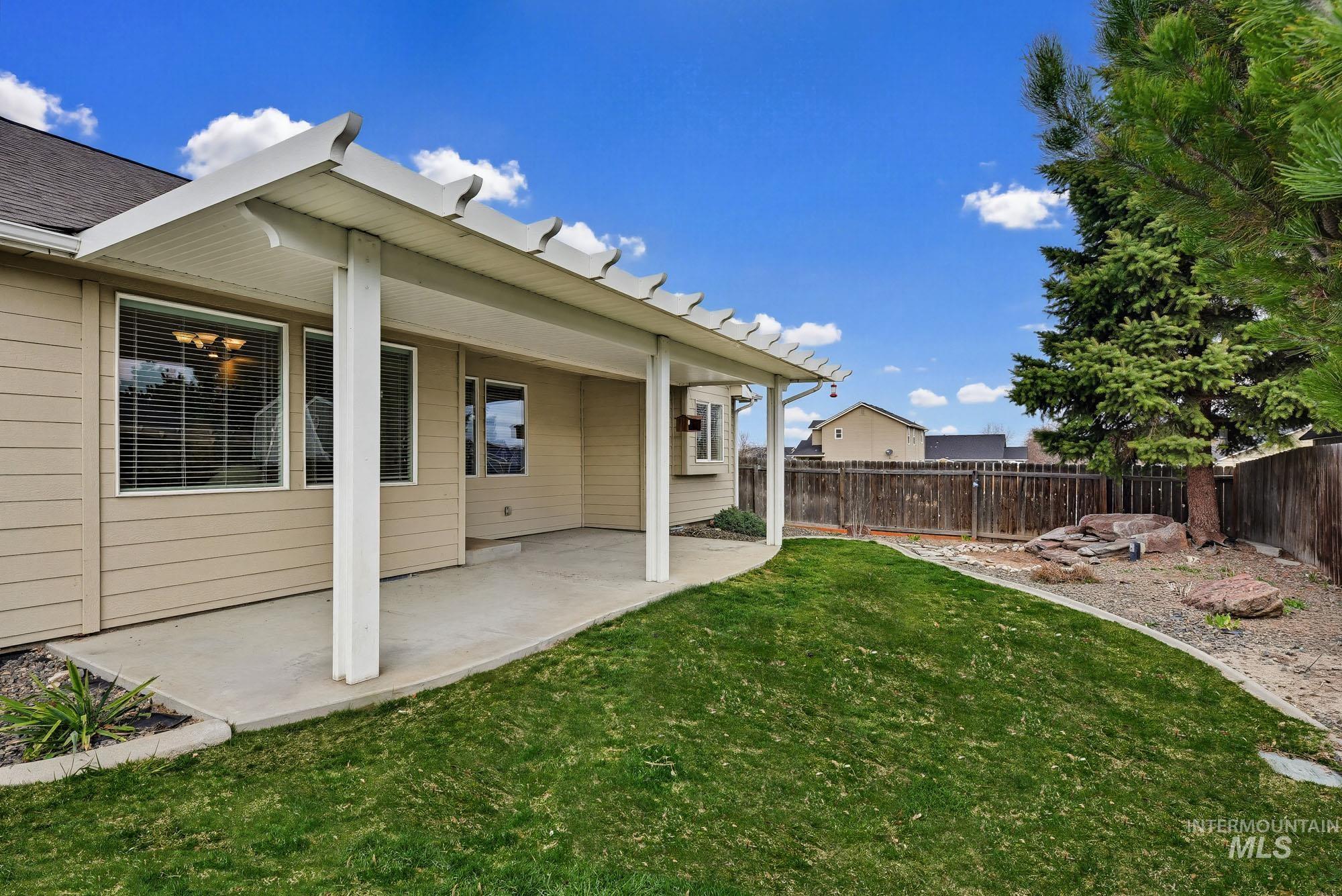 1030 S Library Ave, Kuna, Idaho 83634, 4 Bedrooms, 2 Bathrooms, Residential For Sale, Price $450,000,MLS 98977909