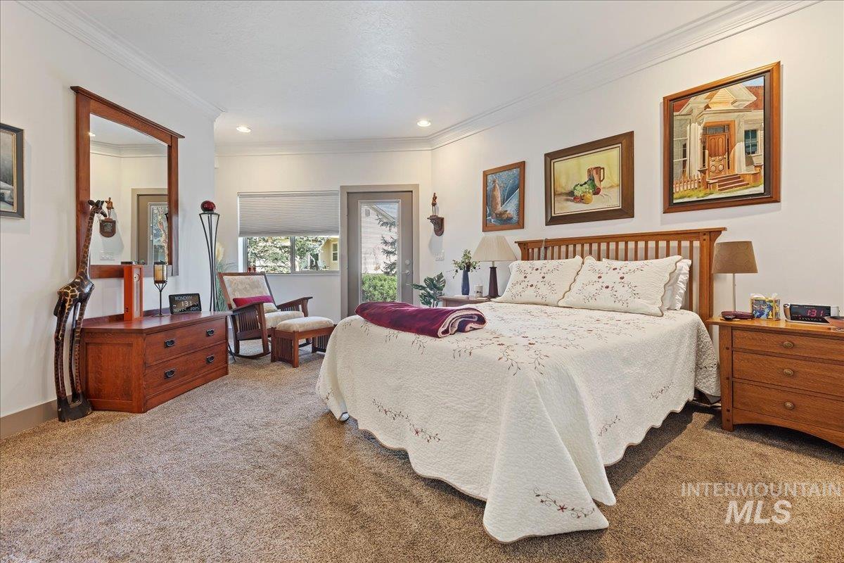 2586 S Creek Pointe Lane, Eagle, Idaho 83616, 3 Bedrooms, 3 Bathrooms, Residential For Sale, Price $849,900, 98977910