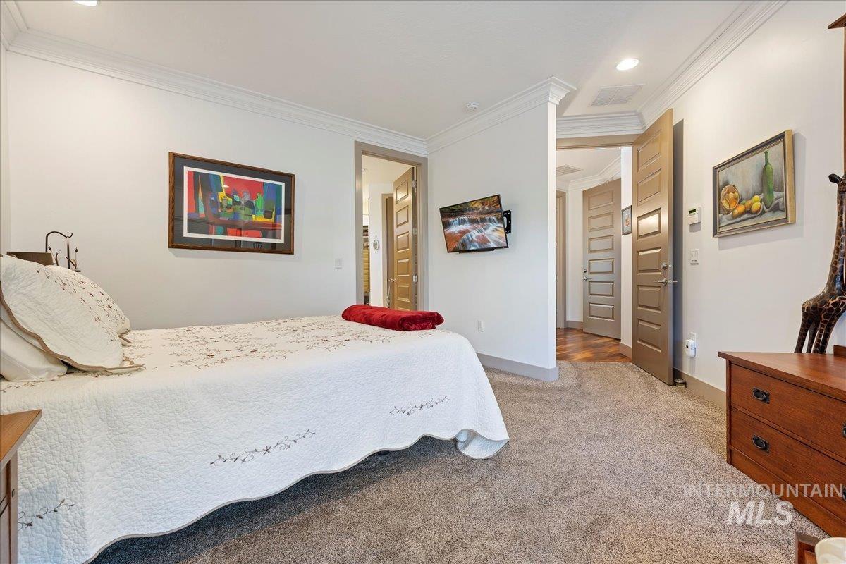 2586 S Creek Pointe Lane, Eagle, Idaho 83616, 3 Bedrooms, 3 Bathrooms, Residential For Sale, Price $849,900, 98977910