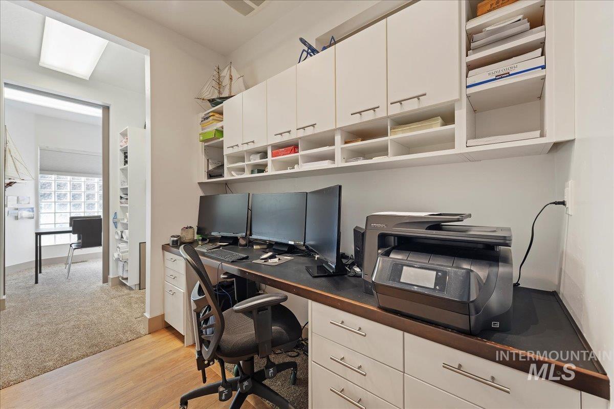 2586 S Creek Pointe Lane, Eagle, Idaho 83616, 3 Bedrooms, 3 Bathrooms, Residential For Sale, Price $849,900, 98977910