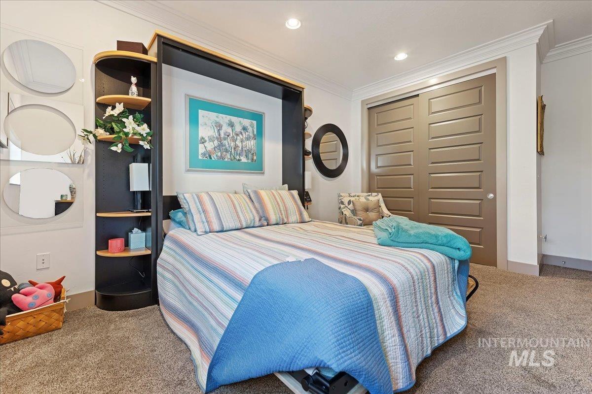 2586 S Creek Pointe Lane, Eagle, Idaho 83616, 3 Bedrooms, 3 Bathrooms, Residential For Sale, Price $849,900, 98977910