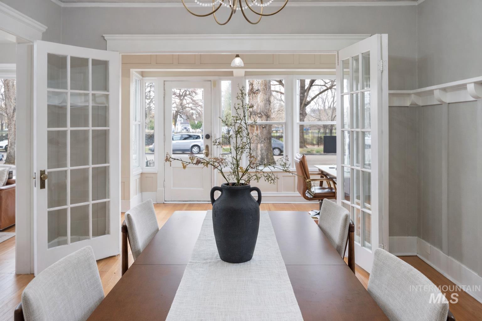 410 E Jefferson St, Boise, Idaho 83712, 3 Bedrooms, 1.5 Bathrooms, Residential For Sale, Price $635,000, 98977911