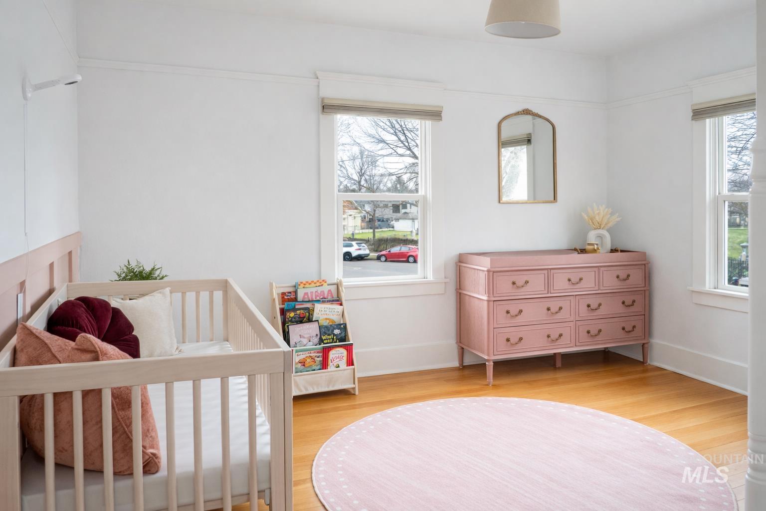 410 E Jefferson St, Boise, Idaho 83712, 3 Bedrooms, 1.5 Bathrooms, Residential For Sale, Price $635,000, 98977911