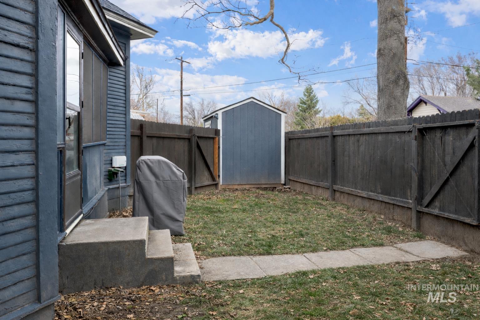 410 E Jefferson St, Boise, Idaho 83712, 3 Bedrooms, 1.5 Bathrooms, Residential For Sale, Price $635,000, 98977911