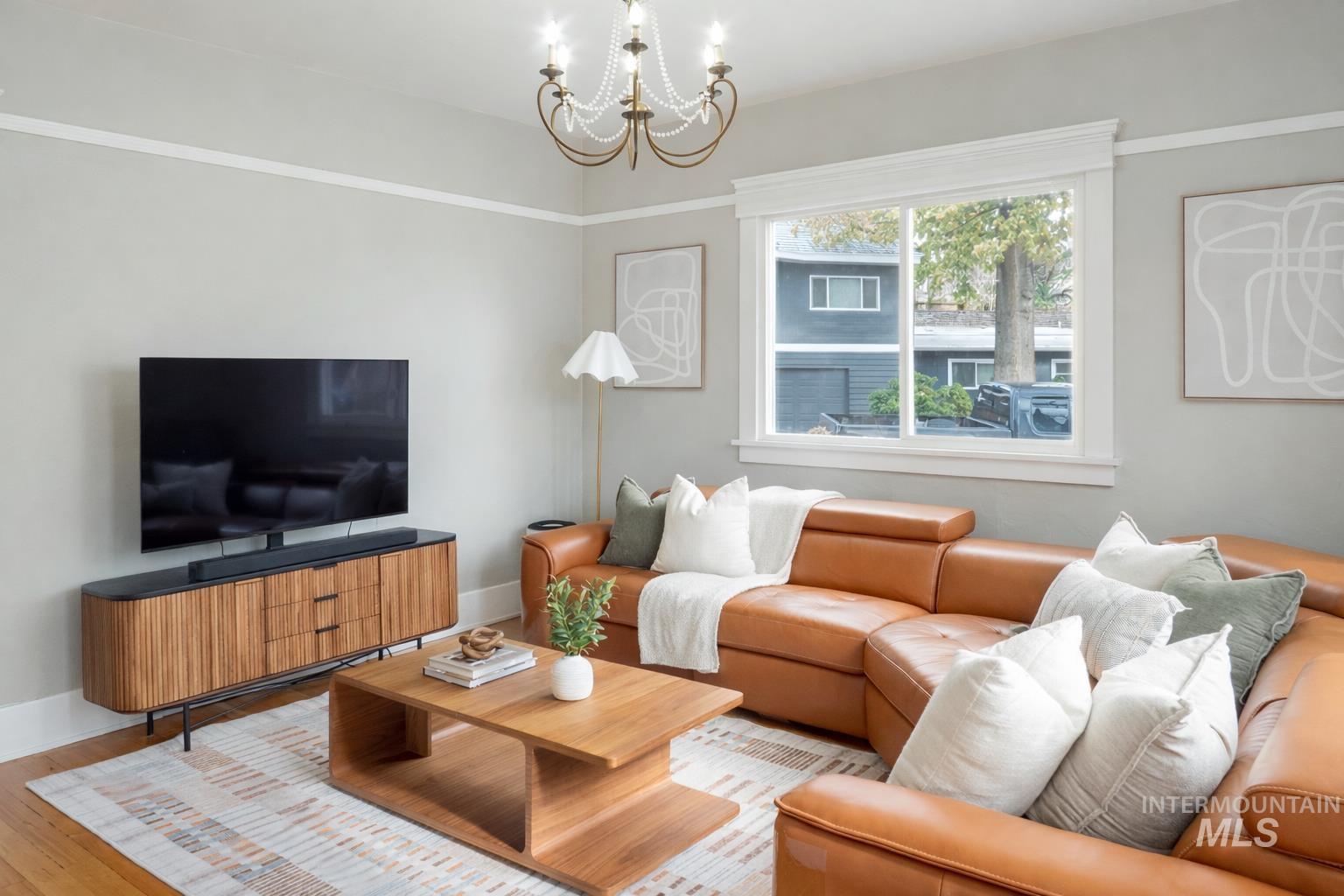 410 E Jefferson St, Boise, Idaho 83712, 3 Bedrooms, 1.5 Bathrooms, Residential For Sale, Price $635,000, 98977911