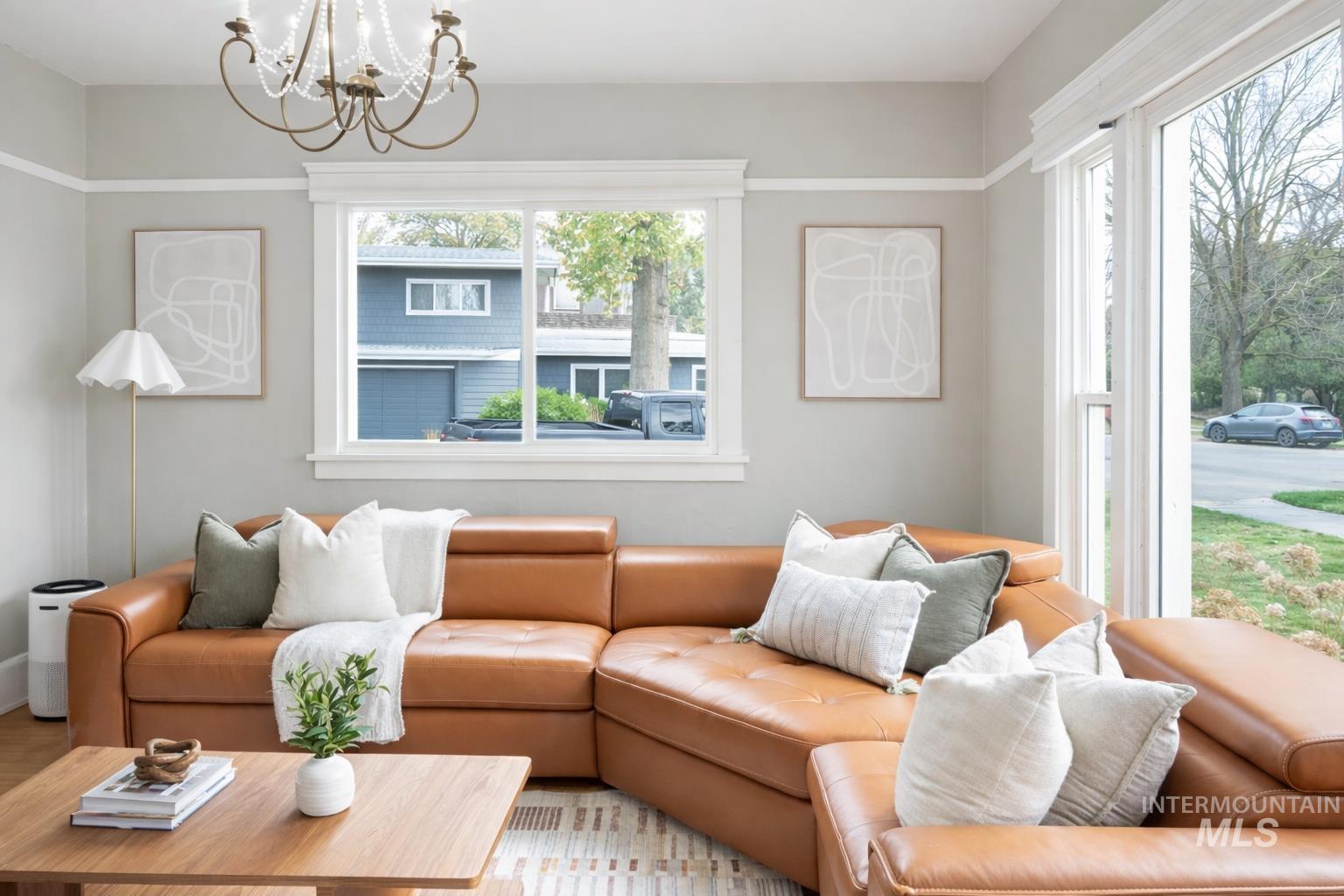 410 E Jefferson St, Boise, Idaho 83712, 3 Bedrooms, 1.5 Bathrooms, Residential For Sale, Price $635,000, 98977911