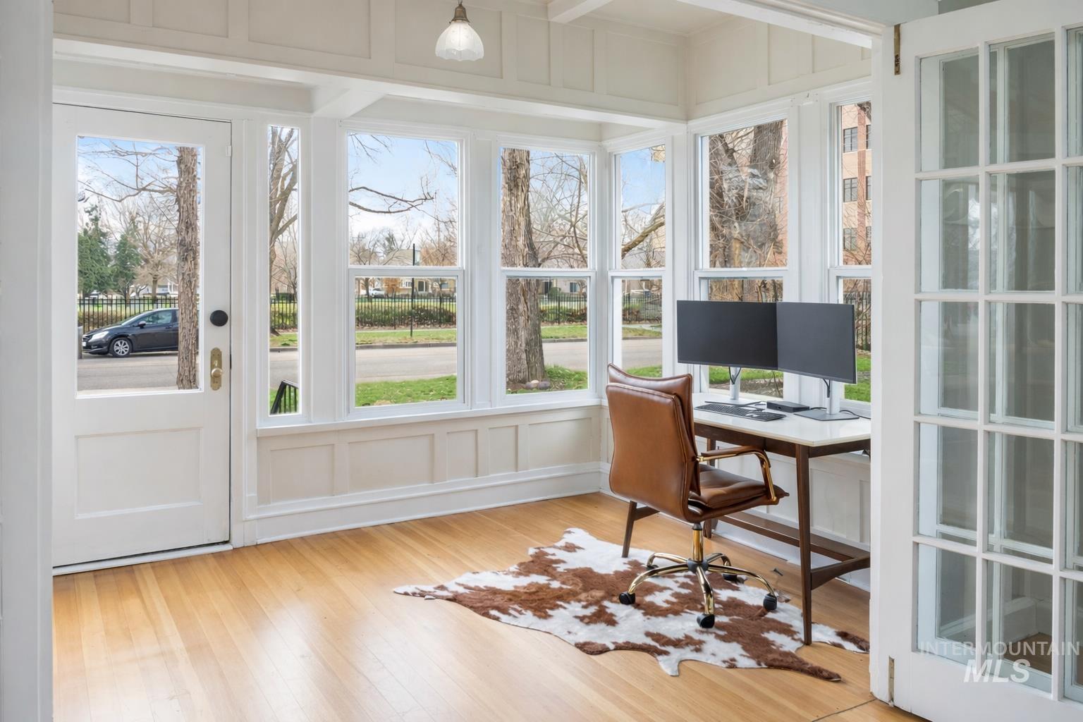 410 E Jefferson St, Boise, Idaho 83712, 3 Bedrooms, 1.5 Bathrooms, Residential For Sale, Price $635,000, 98977911