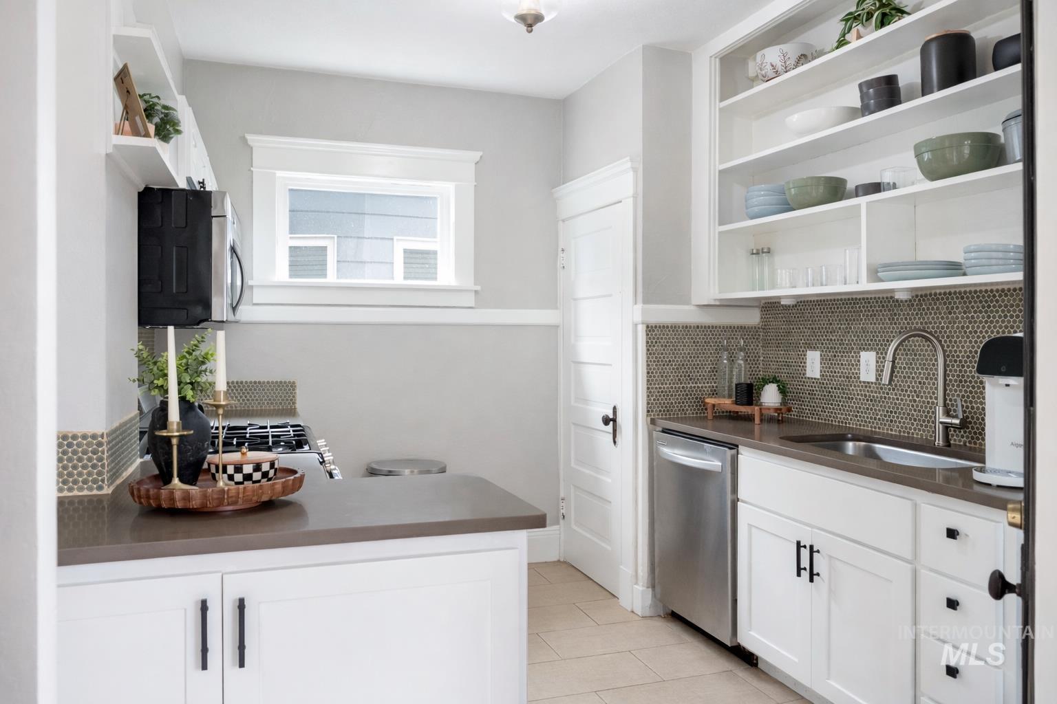 410 E Jefferson St, Boise, Idaho 83712, 3 Bedrooms, 1.5 Bathrooms, Residential For Sale, Price $635,000, 98977911