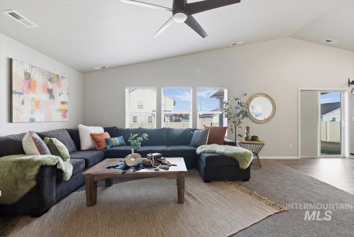 17627 N Helmer Ave, Nampa, Idaho 83687, 4 Bedrooms, 2 Bathrooms, Residential For Sale, Price $419,900,MLS 98977912