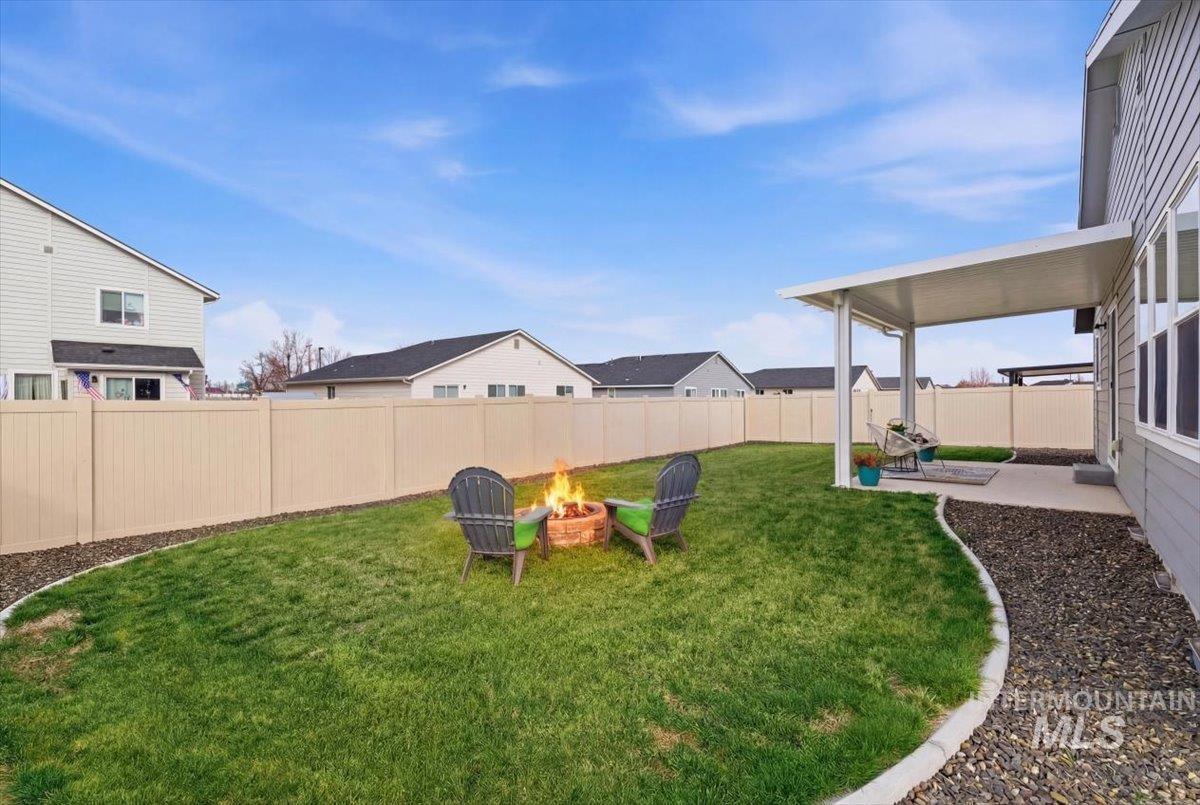 17627 N Helmer Ave, Nampa, Idaho 83687, 4 Bedrooms, 2 Bathrooms, Residential For Sale, Price $419,900,MLS 98977912