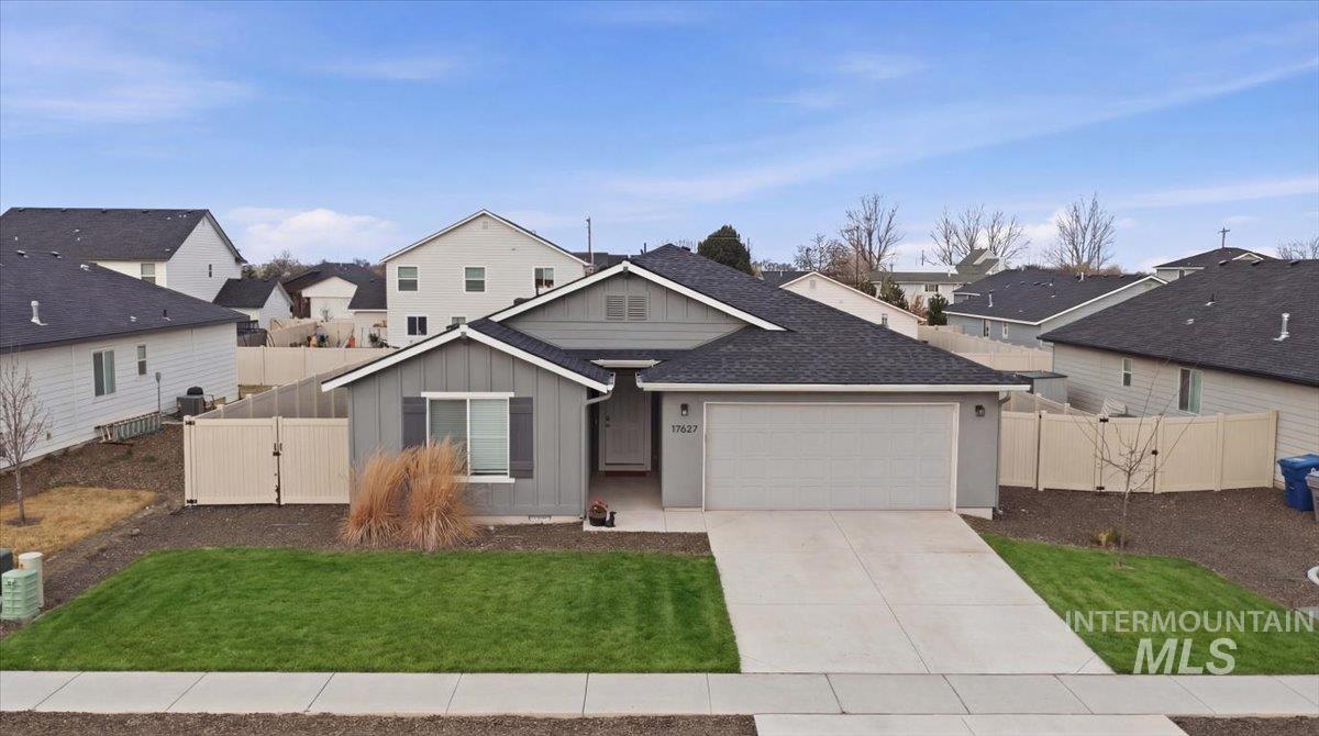 17627 N Helmer Ave, Nampa, Idaho 83687, 4 Bedrooms, 2 Bathrooms, Residential For Sale, Price $419,900,MLS 98977912