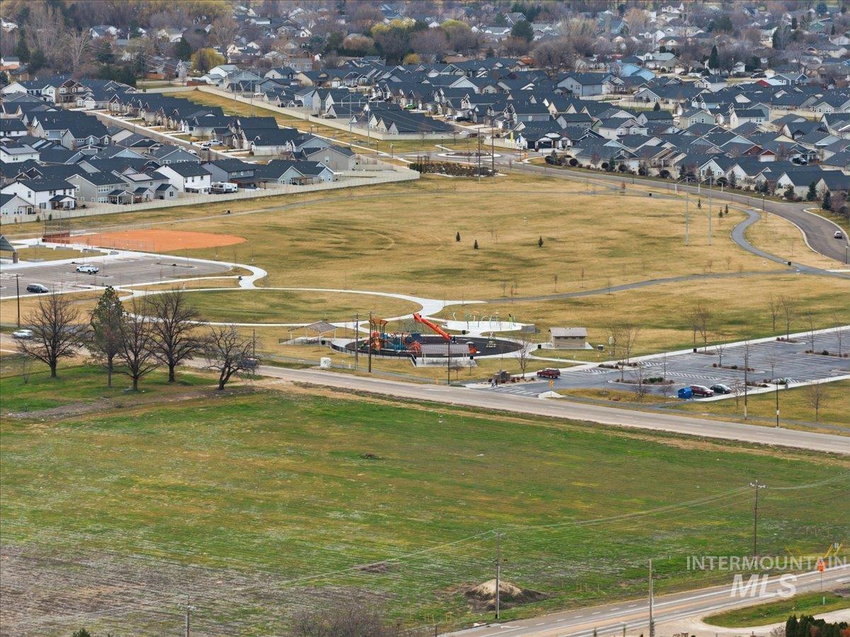 17627 N Helmer Ave, Nampa, Idaho 83687, 4 Bedrooms, 2 Bathrooms, Residential For Sale, Price $419,900,MLS 98977912
