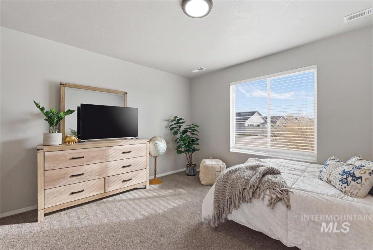 17627 N Helmer Ave, Nampa, Idaho 83687, 4 Bedrooms, 2 Bathrooms, Residential For Sale, Price $419,900,MLS 98977912