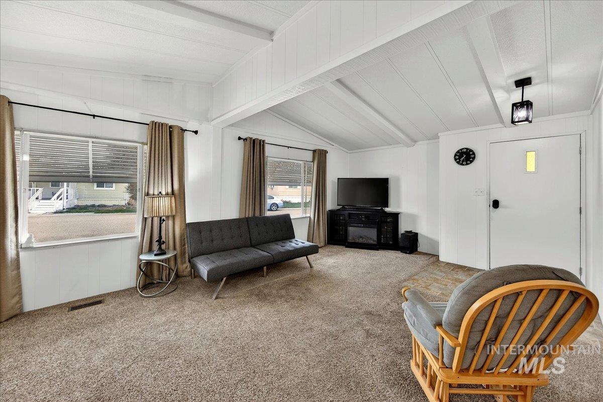 5384 N Glencrest Ln, Boise, Idaho 83714, 3 Bedrooms, 2 Bathrooms, Residential For Sale, Price $76,000, 98977915