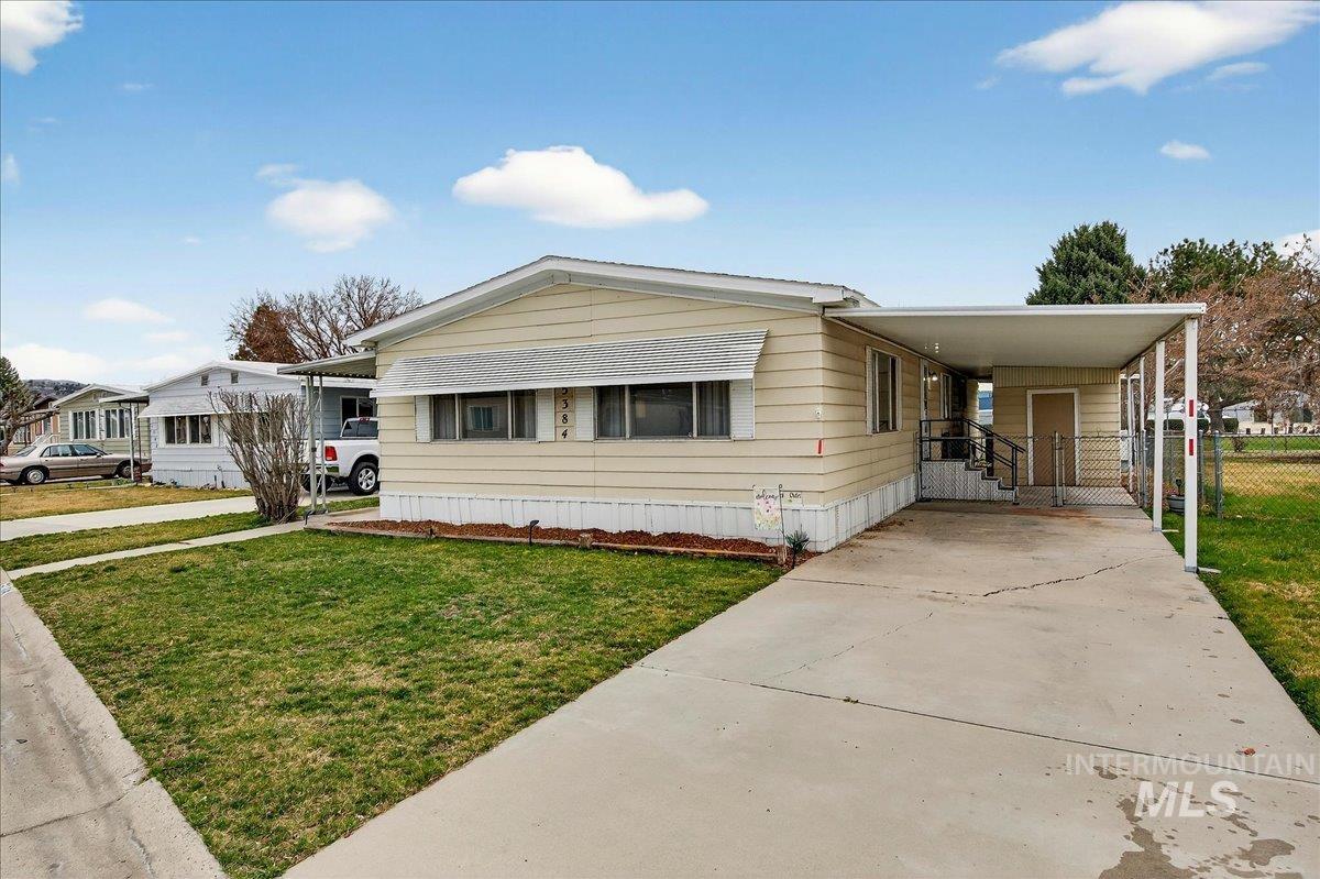 5384 N Glencrest Ln, Boise, Idaho 83714-2326, 3 Bedrooms, 2 Bathrooms, Residential For Sale, Price $114,500,MLS 98977915