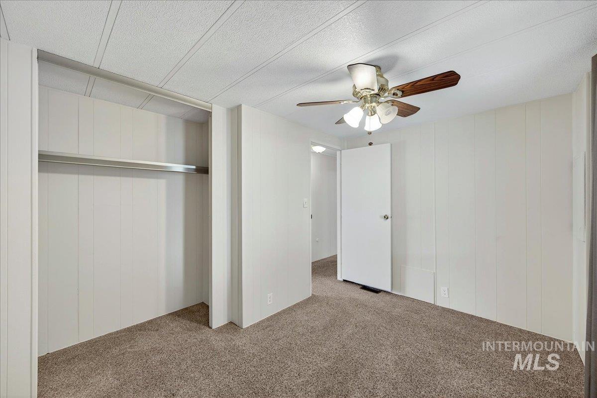5384 N Glencrest Ln, Boise, Idaho 83714, 3 Bedrooms, 2 Bathrooms, Residential For Sale, Price $76,000, 98977915