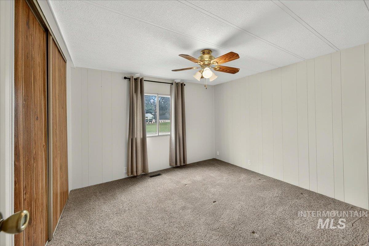 5384 N Glencrest Ln, Boise, Idaho 83714, 3 Bedrooms, 2 Bathrooms, Residential For Sale, Price $76,000, 98977915