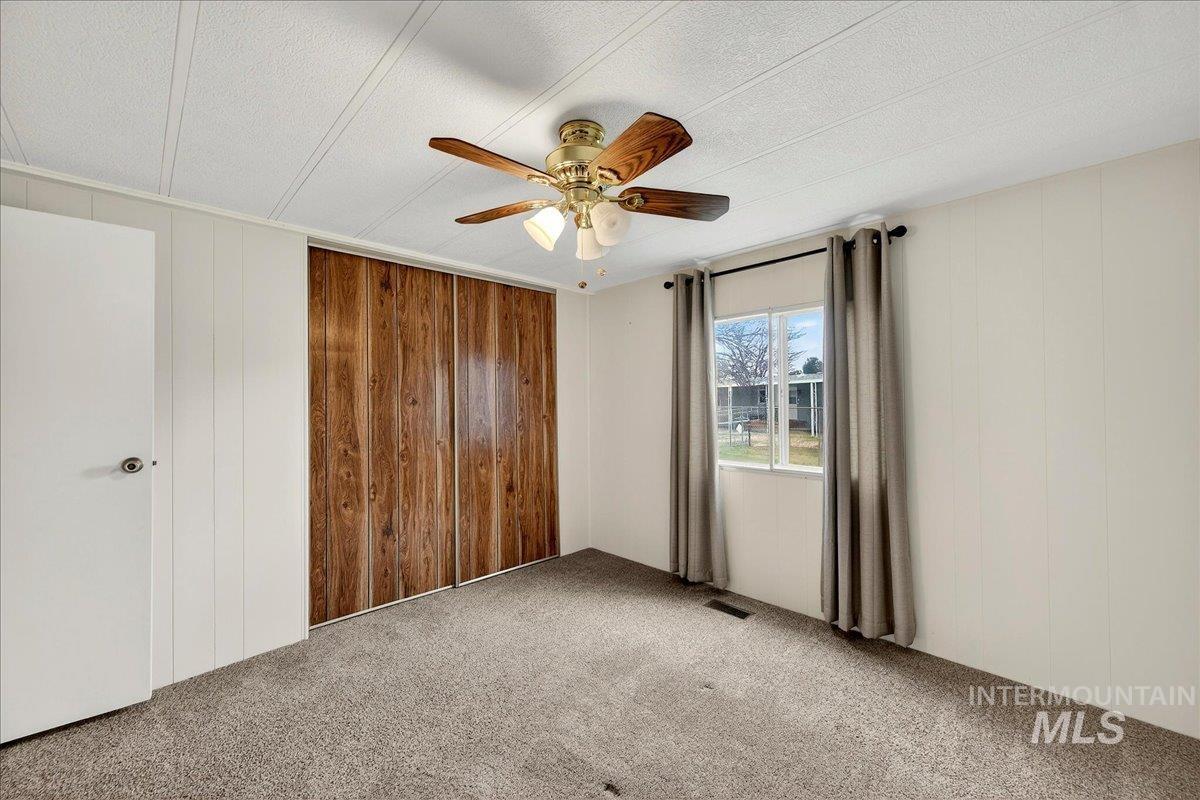 5384 N Glencrest Ln, Boise, Idaho 83714, 3 Bedrooms, 2 Bathrooms, Residential For Sale, Price $76,000, 98977915