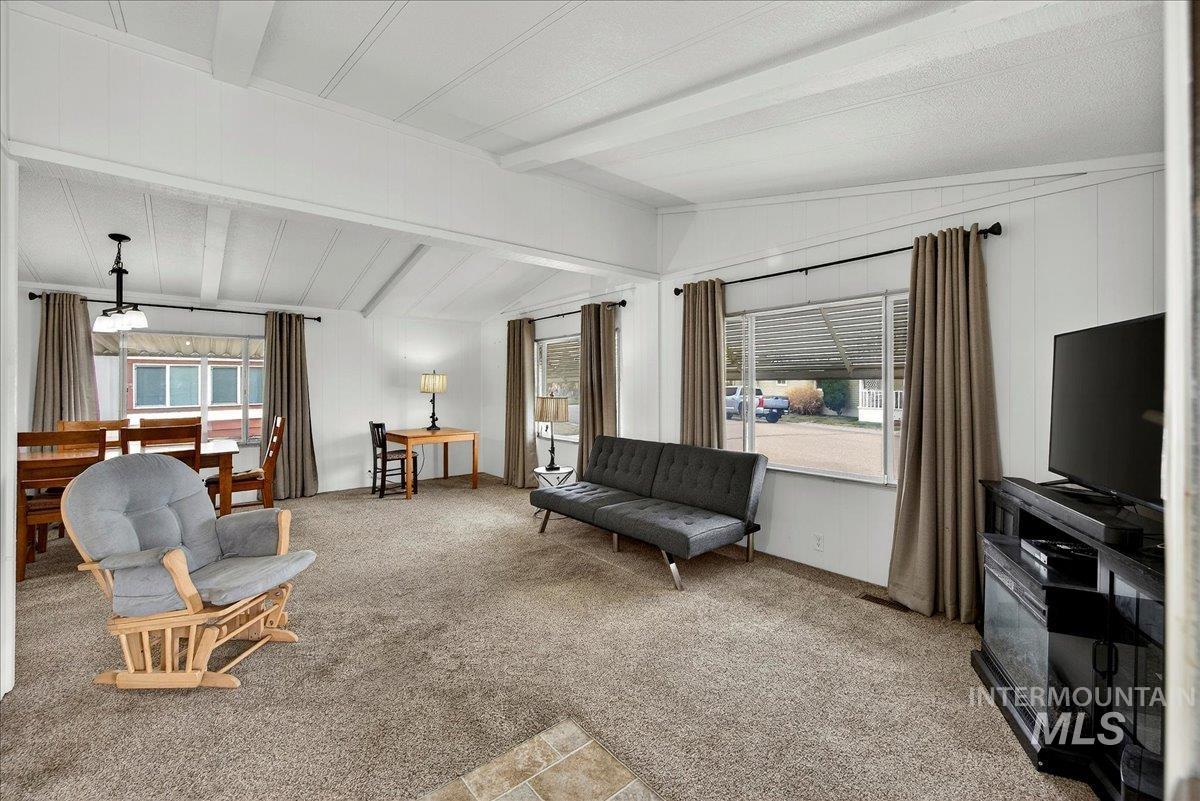 5384 N Glencrest Ln, Boise, Idaho 83714-2326, 3 Bedrooms, 2 Bathrooms, Residential For Sale, Price $129,900, 98977915