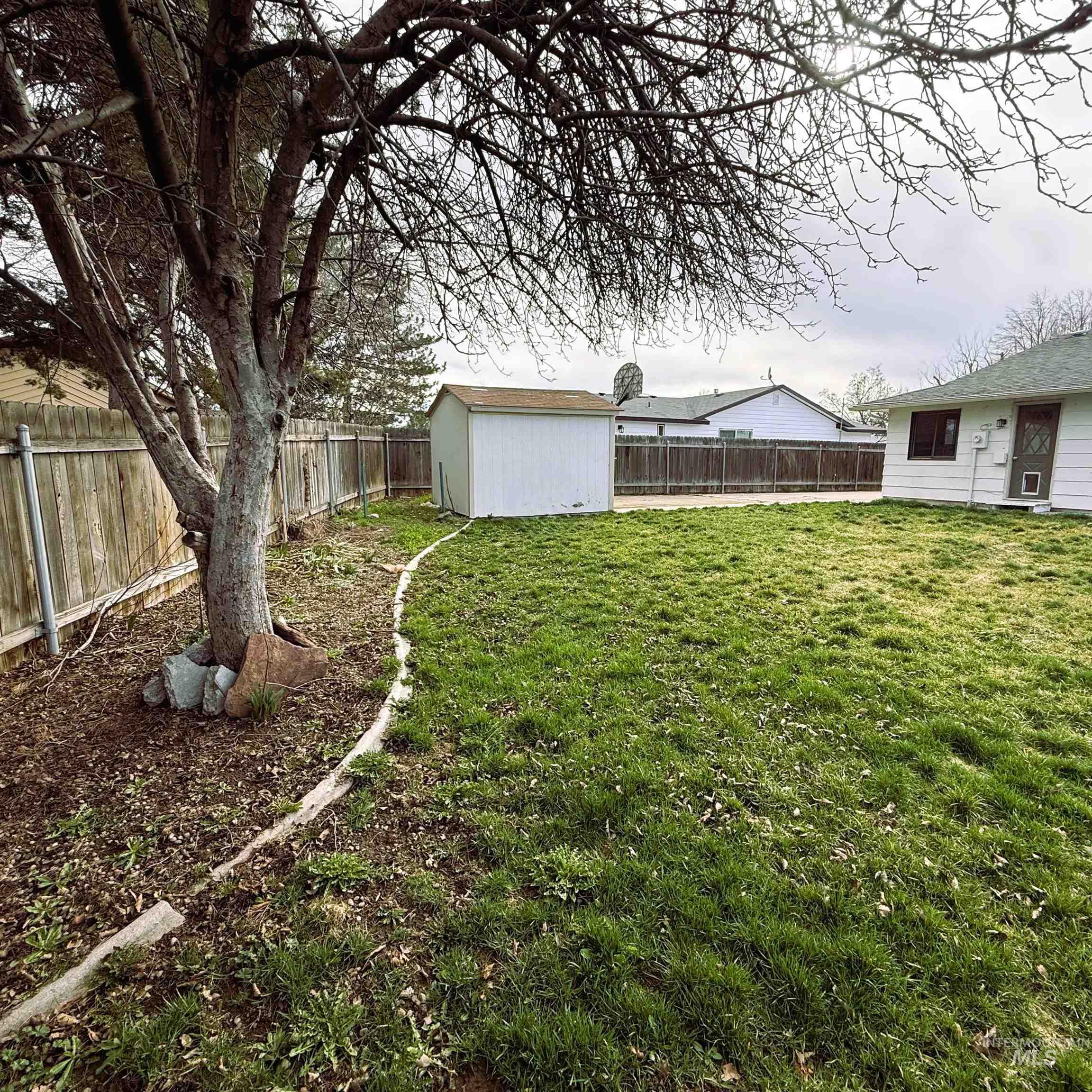 2644 W Rebecca, Meridian, Idaho 83646, 3 Bedrooms, 2 Bathrooms, Residential For Sale, Price $450,000,MLS 98977916