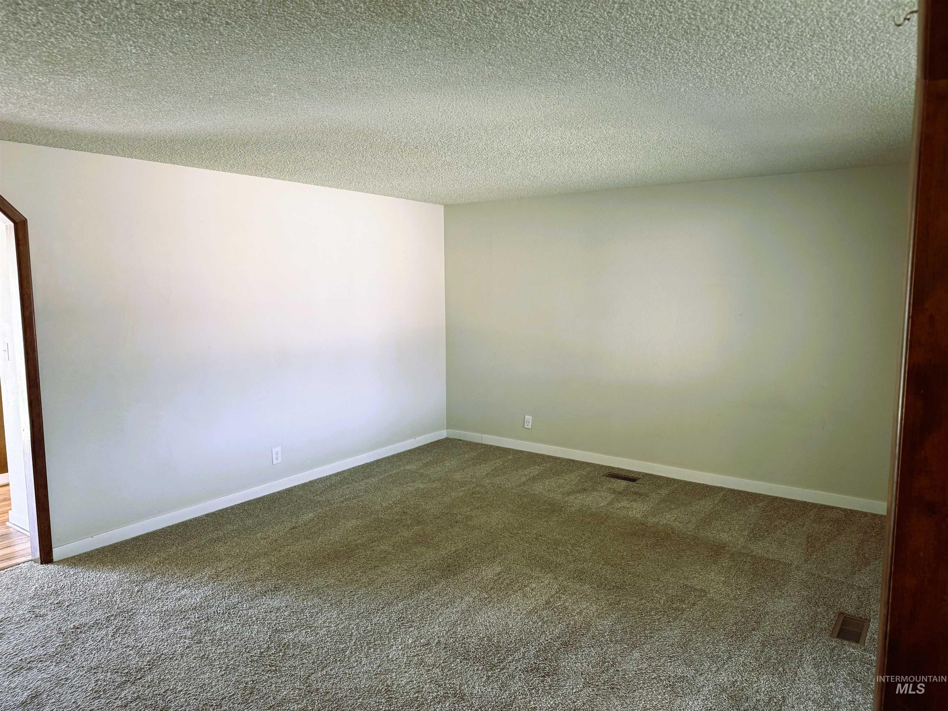 2644 W Rebecca, Meridian, Idaho 83646, 3 Bedrooms, 2 Bathrooms, Residential For Sale, Price $450,000,MLS 98977916