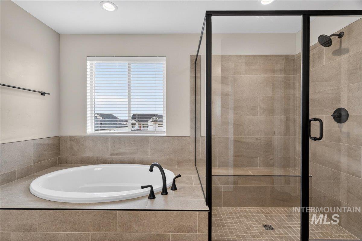 1395 Stirling Meadows St, Middleton, Idaho 83644, 5 Bedrooms, 4 Bathrooms, Residential For Sale, Price $649,990,MLS 98977920