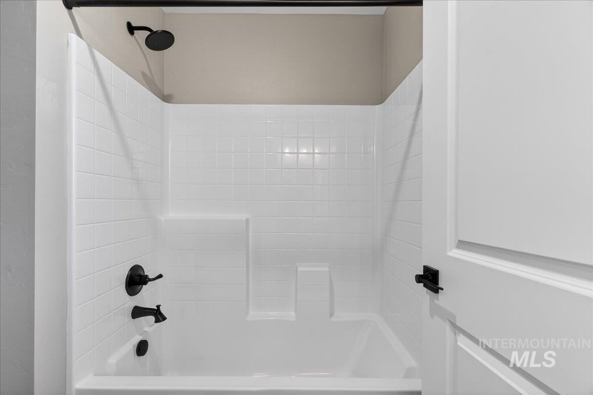 1395 Stirling Meadows St, Middleton, Idaho 83644, 5 Bedrooms, 4 Bathrooms, Residential For Sale, Price $649,990,MLS 98977920