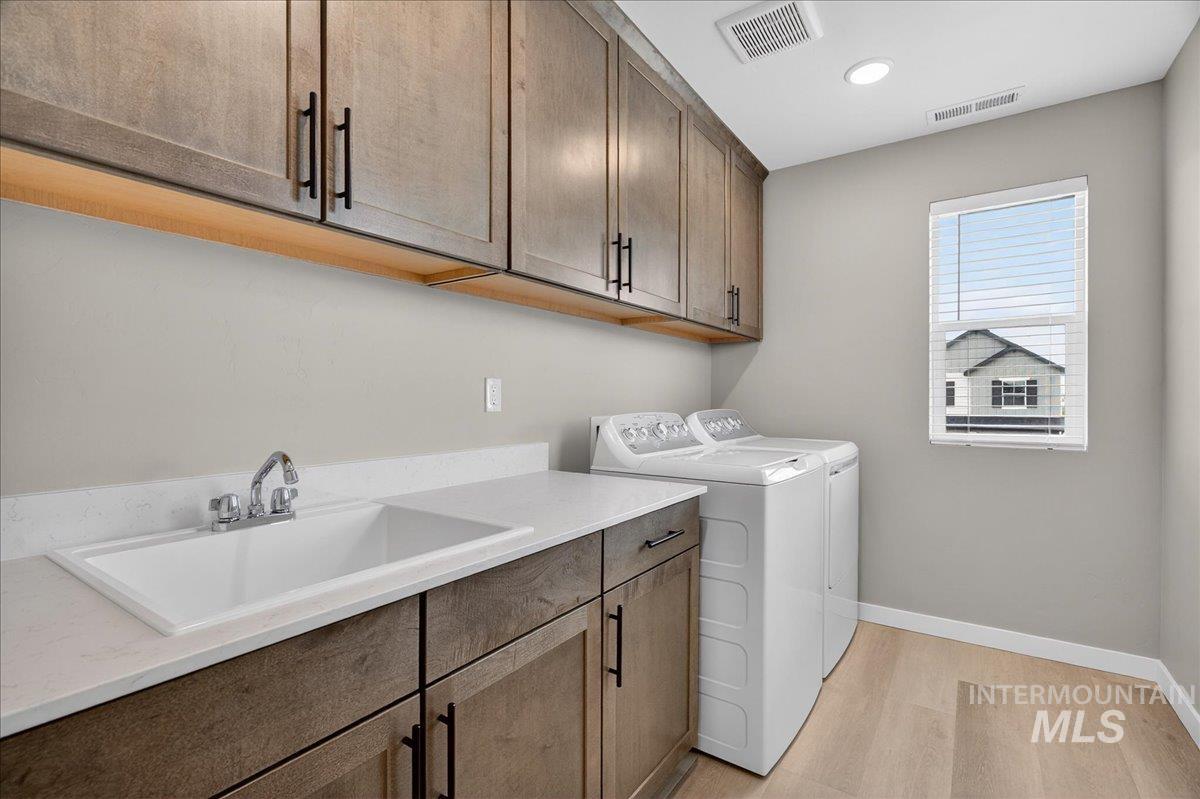 1395 Stirling Meadows St, Middleton, Idaho 83644, 5 Bedrooms, 4 Bathrooms, Residential For Sale, Price $649,990,MLS 98977920