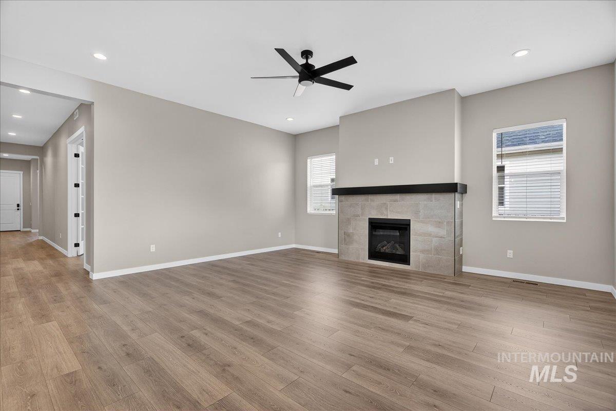 1363 Stirling Meadows, Middleton, Idaho 83644, 4 Bedrooms, 3.5 Bathrooms, Residential For Sale, Price $664,990,MLS 98977923