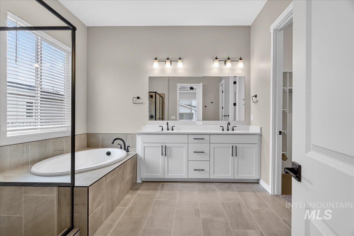 1363 Stirling Meadows, Middleton, Idaho 83644, 4 Bedrooms, 3.5 Bathrooms, Residential For Sale, Price $664,990,MLS 98977923