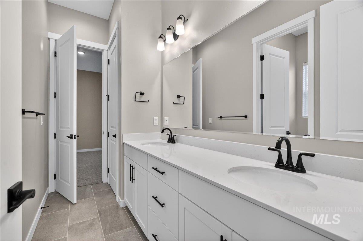 1363 Stirling Meadows, Middleton, Idaho 83644, 4 Bedrooms, 3.5 Bathrooms, Residential For Sale, Price $664,990,MLS 98977923