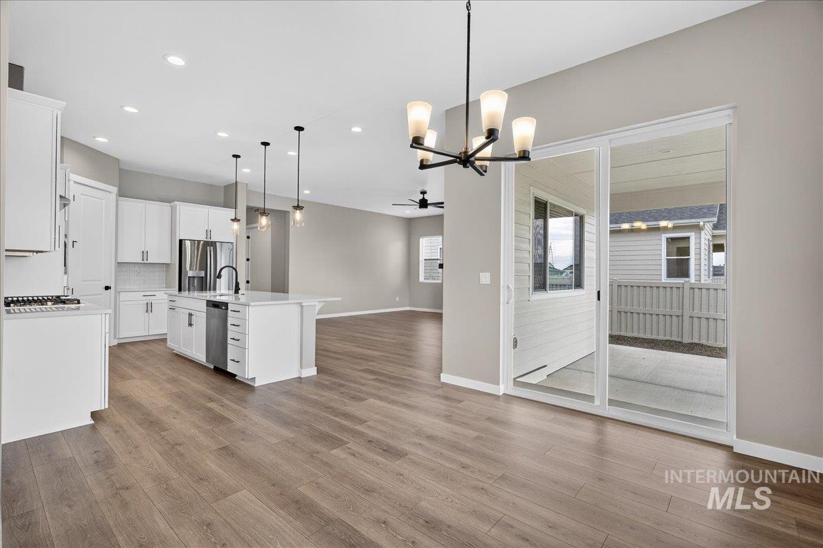 1363 Stirling Meadows, Middleton, Idaho 83644, 4 Bedrooms, 3.5 Bathrooms, Residential For Sale, Price $664,990,MLS 98977923